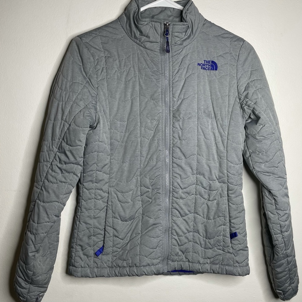 The North Face Puffer Jacket, w/ Purple lining, Size Small